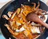 Foto langkah ke 4 dari resep Singapore Chilli Crab / Kepiting Saus Singapore.