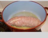 Foto del paso 14 de la receta Pechuga de pavo rellena con salsa de vino