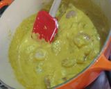 A picture of step 14 of Sweet and spicy prawn and coconut curry with rice noodles.