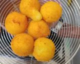 Foto langkah ke 3 dari resep Croquette Kentang Mozzarella.
