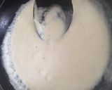 A picture of step 2 of Kurkury with white sauce.
