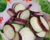 Hình bước làm 1 của món Cà tím chiên phô mai