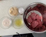 Foto del paso 1 de la receta: Hamburguesa y camotes divertidos
