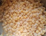 A picture of step 1 of Matar Dal Malvani curry.
