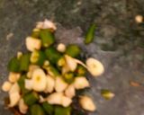 बींस आलू की सब्जी (beans aloo ki sabzi recipe in Hindi) रेसिपी चरण 4 फोटो