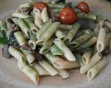 Foto del paso 9 de la receta: Macarrones con setas y salsa de espirulina