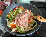 Foto del paso 4 de la receta: Mie-Noodles con pollo, verduras y salsa de ostras