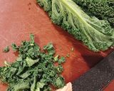 Foto del paso 3 de la receta Tortillitas de kale y quinoa thai