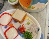 A picture of step 1 of Rava Toast.