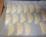 Foto del paso 6 de la receta: Empanadillas de atún, pimiento rojo y palitos de cangrejo