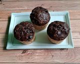 Foto langkah ke 5 dari resep Muffin Pisang Double Chocolate.