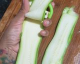 Foto langkah ke 1 dari resep Chicken Alfredo Zoodles/ Zuchinni Noodles (Keto friendly).