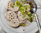 Foto langkah ke 4 dari resep Seblak Kerupuk Campur Mie Instan.