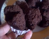 Foto langkah ke 8 dari resep Bolu kukus mekar coklat.