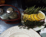 Foto del paso 1 de la receta: Corvina al horno con limón, patatas y cebolleta