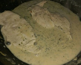 Foto del paso 3 de la receta: Pechuga de pollo con salsa verde y nata