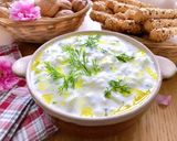 Hình bước làm 5 của món 💚 Tzatziki - Sốt Dưa Leo Sữa Chua Hy Lạp (Vegetarian)