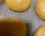 Hamburger zsemle teljes kiőrlésű liszttel recept fázis 8 fotója