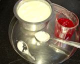 A picture of step 1 of Sweet Strawberry lassi.