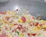 Foto langkah ke 4 dari resep Nasi Goreng Nanas.