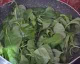 Foto langkah ke 1 dari resep Salad Bayam Jamur Shimeji.