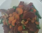 Foto langkah ke 4 dari resep Tumisan Rolade sayuran.