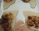 Foto del paso 5 de la receta: Gollorías (palanquetas de nuez)