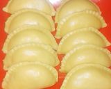 Foto langkah ke 5 dari resep Resep Pastel Renyah Dan Lembut Anti Gagal.