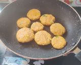 A picture of step 2 of Kamale E Kabab.