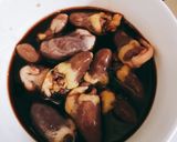 Hình bước làm 1 của món Su su xào tim gà