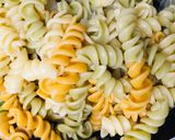 Foto del paso 2 de la receta: Fideos con coles y quesos