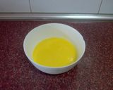 Foto del paso 2 de la receta Tarta de cuajada con mermelada de fresa