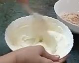 A picture of step 1 of Healthy Parfait (No Sugar).
