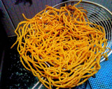 मक्की आटे के क्रिस्पी क्रंची सेव रेसिपी चरण 6 फोटो