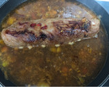 Foto del paso 6 de la receta: Solomillo de cerdo en salsa de soja y miel