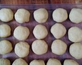 Foto langkah ke 3 dari resep Pisang Bolen.