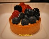 A picture of step 4 of Berry Custard Tarts.