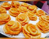صورة لخطوة 2 من وصفة حلى الورود  المعسلة - Sweet Rose Flower