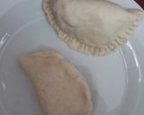 Foto del paso 3 de la receta: Empanadas de queso fundido con masa de pizza