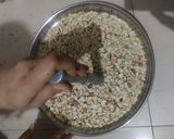 શીંગદાણા ની ચીકી (Singdana Chiki Recipe In Gujarati) રેસીપી સ્ટેપ3ફોટો