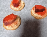 Foto del paso 4 de la receta: Canapés de pulpo y puré de patata