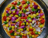 चीज़ कॉर्न पिज़्ज़ा (Cheese corn pizza recipe in Hindi) रेसिपी चरण 2 फोटो