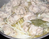 Foto del paso 3 de la receta: Lomos de conejo encebollado