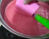 Foto langkah ke 3 dari resep Puding Stroberi Vla.