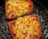 รูปขั้นตอนการทำที่ 4 ของ Pizza Marinara บนขนมปัง แบบง่ายมาก