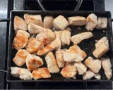 Foto del paso 3 de la receta: Pollo al verdeo a la plancha