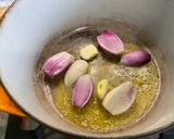Une image de l'étape 10 de Duo de pommes de terre au lard et bouillon de sanglier.