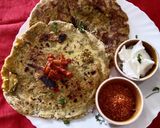 A picture of step 5 of Masala bhakri.