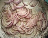 A picture of step 9 of Pineapple rose pie.
