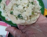 A picture of step 3 of Gobhi Paratha.